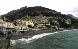 Boydan boya Amalfi Kıyıları